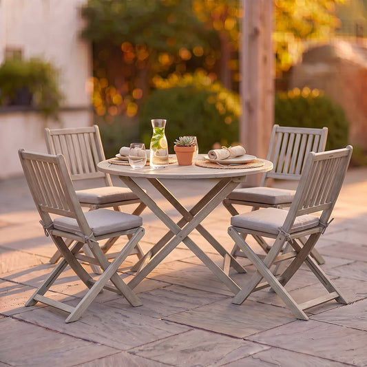 Dressed Four Seat Dining Set Wood Digital Illustration